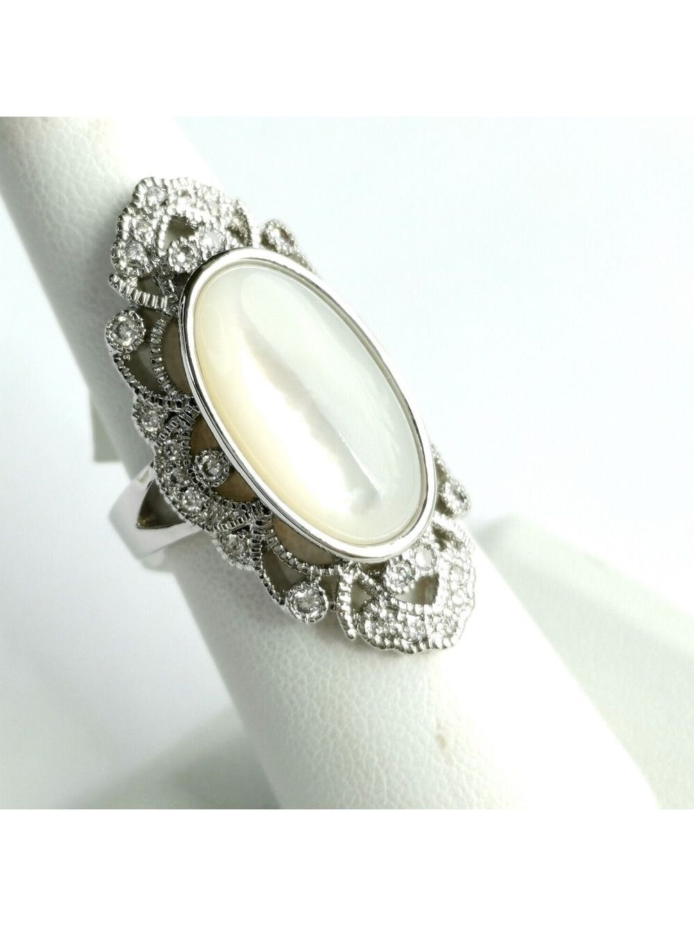 Elongated oval mother of pearl cz filigree ring 14k white gold 🆕